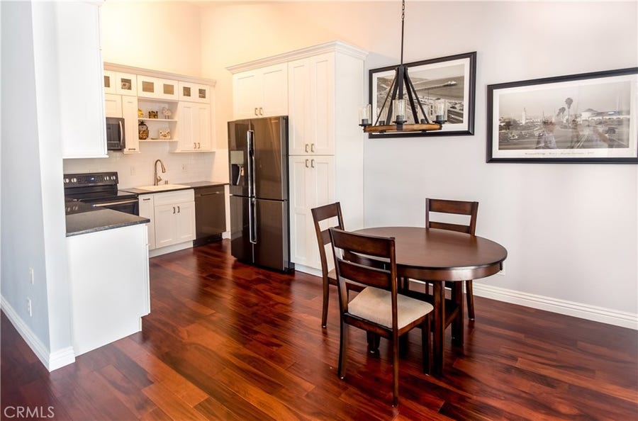 Property photo for 635 S Prospect Avenue, #201, Redondo Beach, CA
