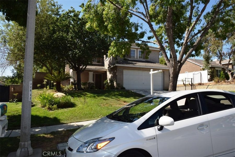 Property photo for 1930 Georgetown Drive, Corona, CA