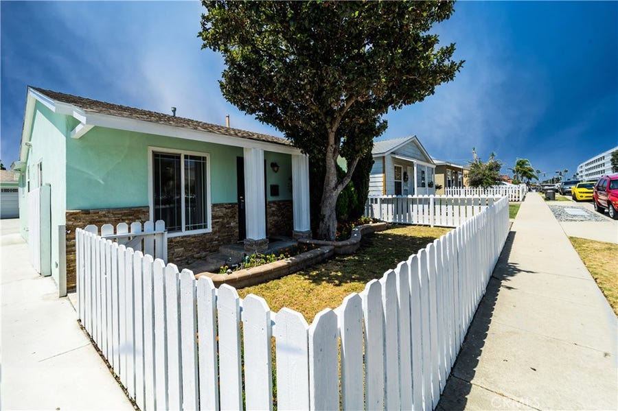 Property photo for 1809 Kingsdale Avenue, Redondo Beach, CA