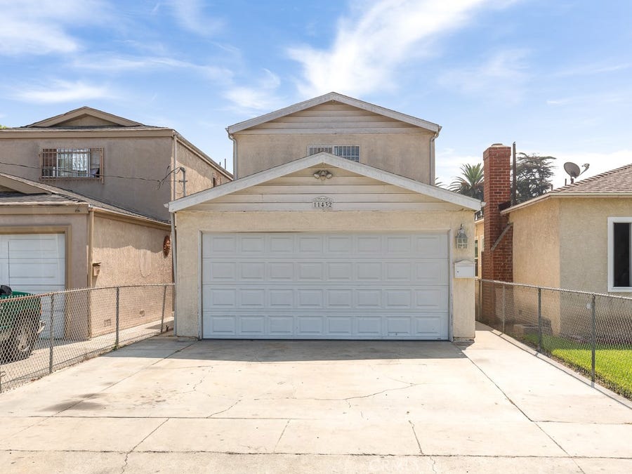 Property photo for 11432 Pear, Lynwood, CA