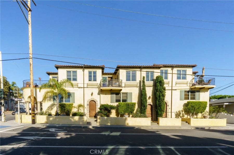 Property photo for 1118 N Ardmore Avenue, Manhattan Beach, CA