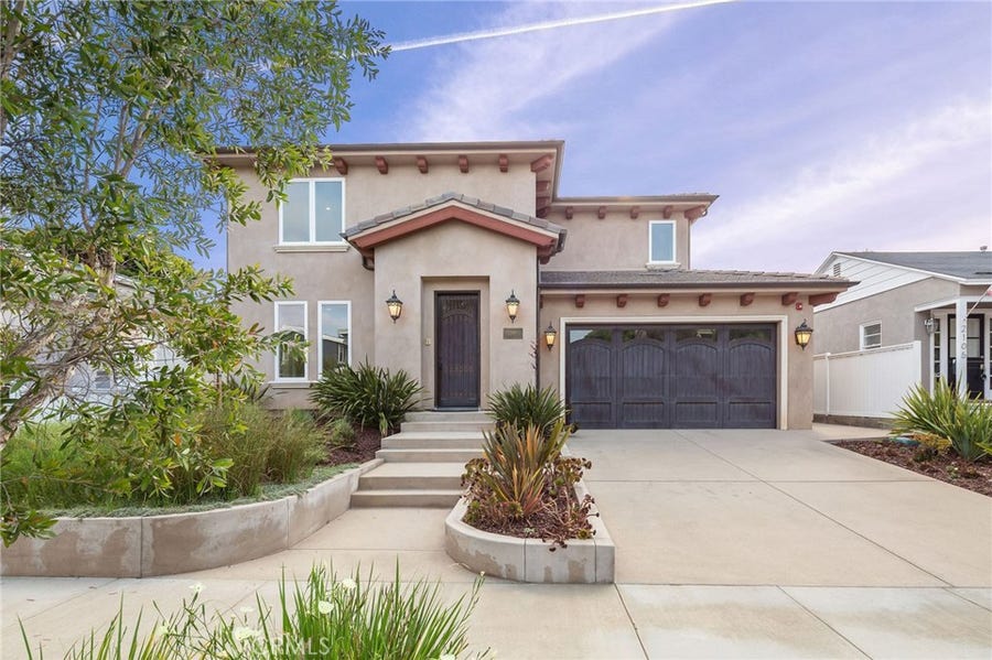 Property photo for 2101 Faymont Avenue, Manhattan Beach, CA