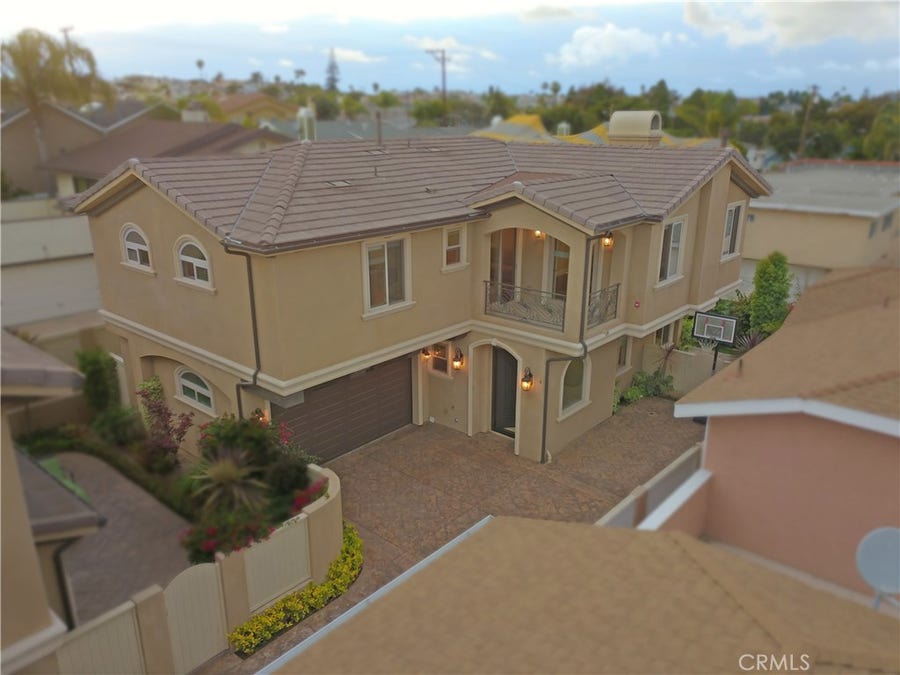 Property photo for 1807 Huntington Lane, #B, Redondo Beach, CA