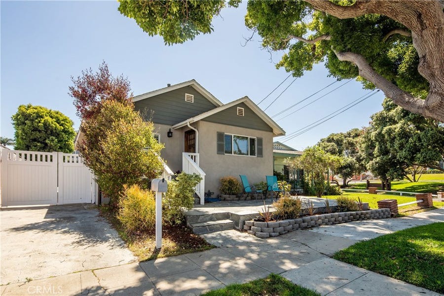 Property photo for 733 Sapphire Street, Redondo Beach, CA