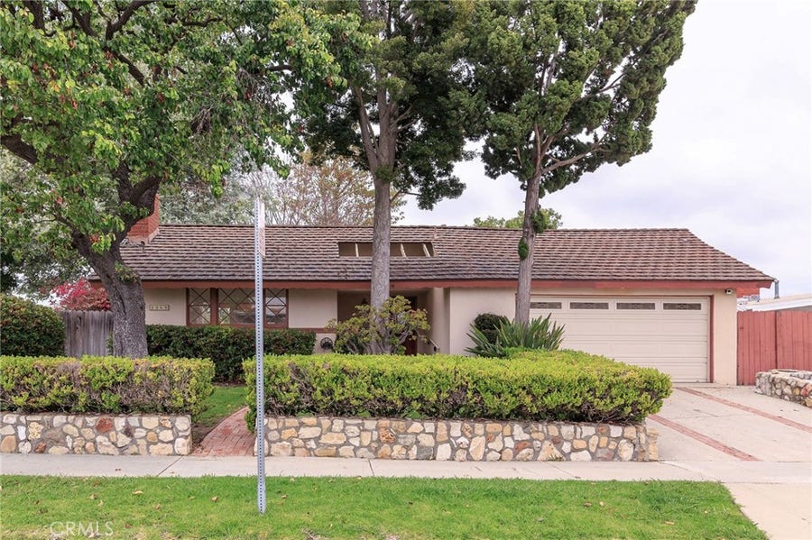 Property photo for 2069 Avenida Aprenda, Rancho Palos Verdes, CA