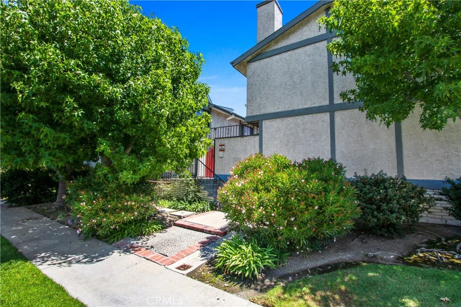 Property photo for 4229 W Rosecrans, #17, Lawndale, CA