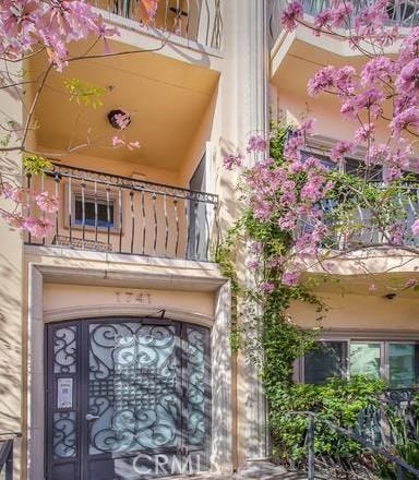Property photo for 1741 S Bentley Avenue, #1, Los Angeles, CA