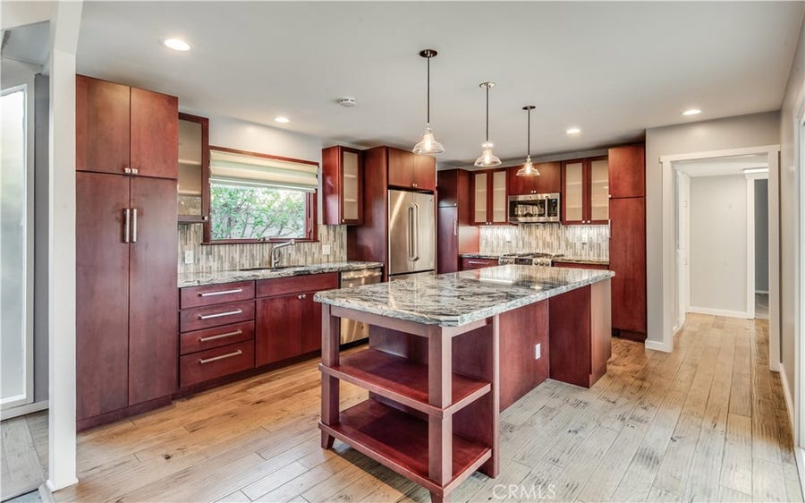 Property photo for 325 Knob Hill Avenue, Redondo Beach, CA