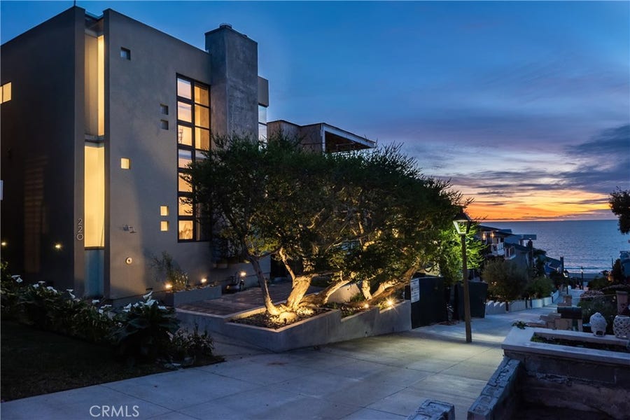Property photo for 220 16th Street, Manhattan Beach, CA