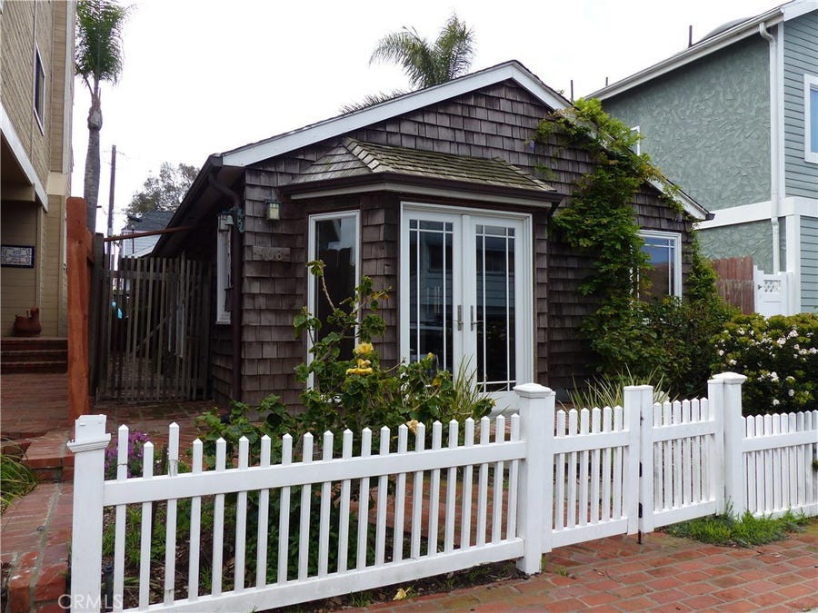 Property photo for 468 36th Street, Manhattan Beach, CA
