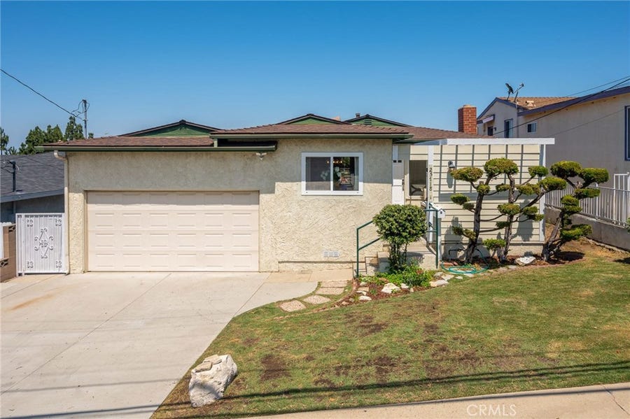 Property photo for 25718 Crest, Torrance, CA