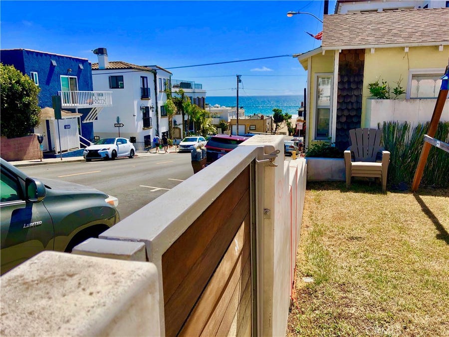 Property photo for 132 33rd Place, Hermosa Beach, CA