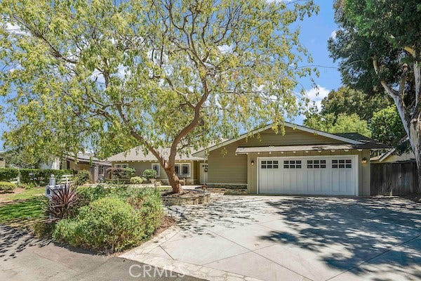 Property photo for 6 Saddlehorn Lane, Rolling Hills Estates, CA
