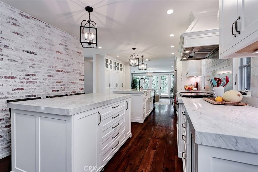 Property photo for 610 W Pine Avenue, El Segundo, CA
