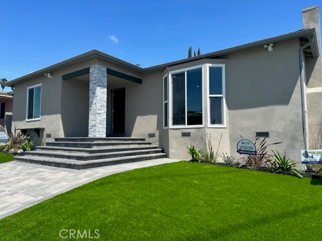 Property photo for 6132 S La Brea Avenue, Los Angeles, CA