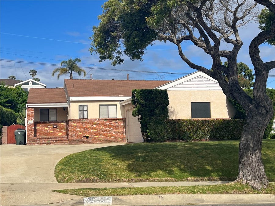 Property photo for 23401 Shadycroft Avenue, Torrance, CA