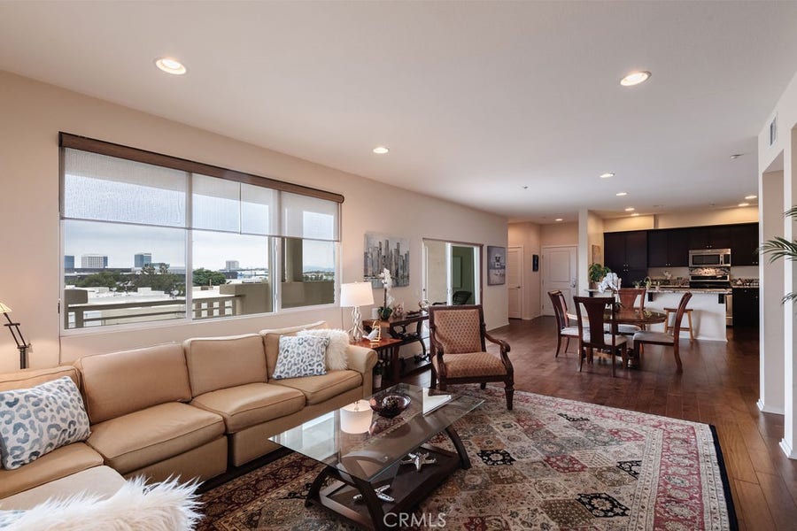 Property photo for 13032 Union Avenue, #401, Hawthorne, CA