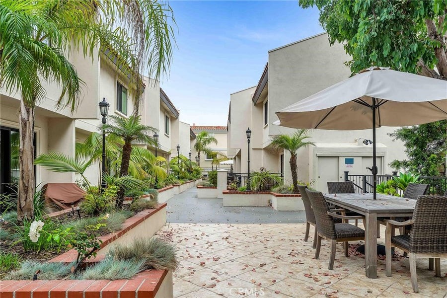 Property photo for 1301 S Catalina Avenue, #M, Redondo Beach, CA