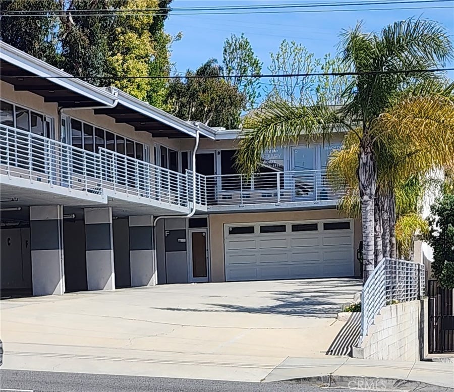 Property photo for 1721 Artesia Boulevard, #F, Manhattan Beach, CA