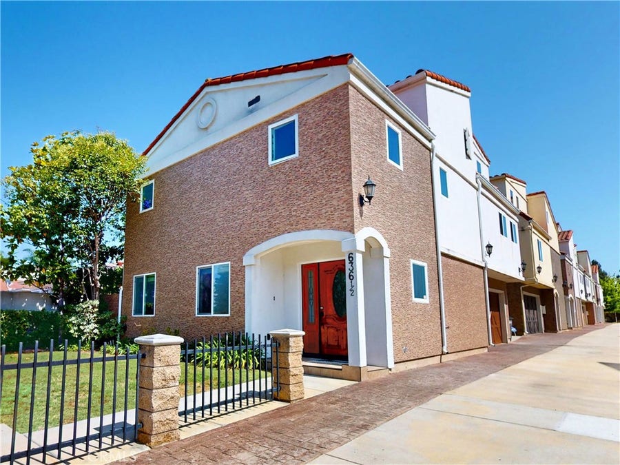 Property photo for 636 E 220th Street, Carson, CA