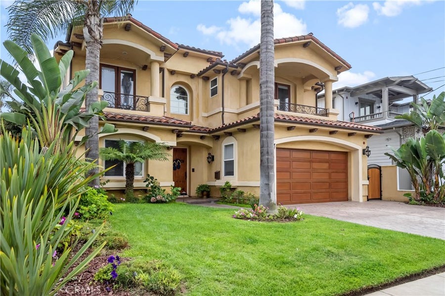 Property photo for 1136 5th Street, Manhattan Beach, CA