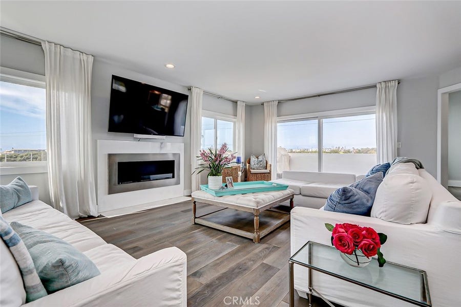 Property photo for 617 19th Street, Manhattan Beach, CA