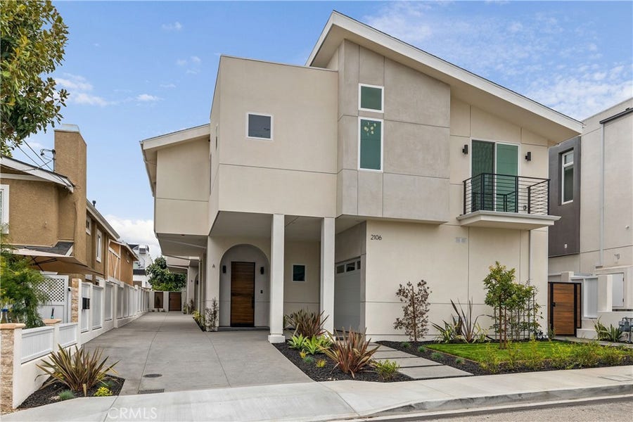 Property photo for 2106 Voorhees Avenue, #B, Redondo Beach, CA