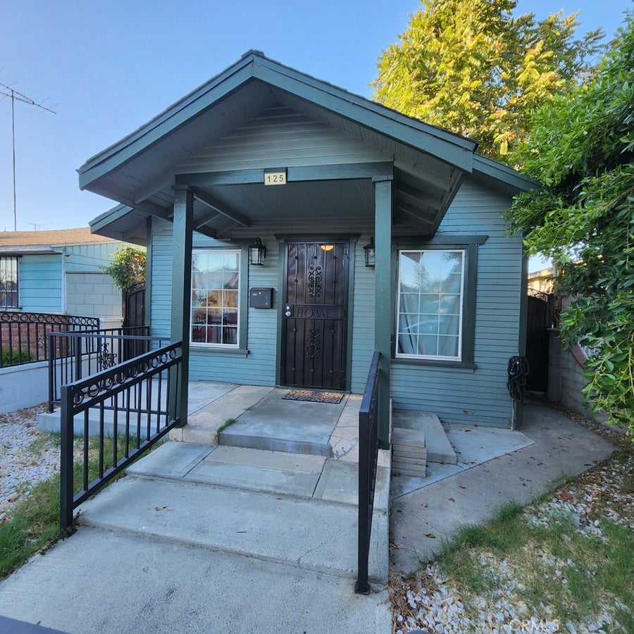 Property photo for 125 E 68th Way, Long Beach, CA