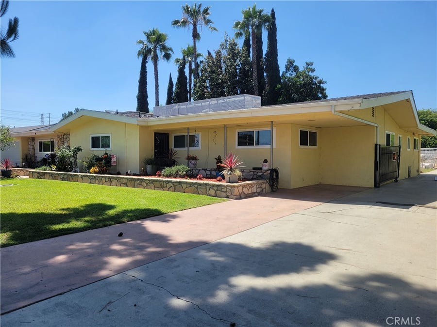 Property photo for 7015 N Atlantic Place, Long Beach, CA