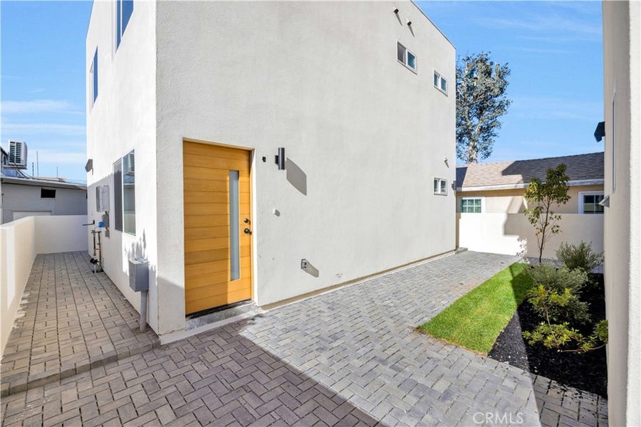 Property photo for 10905 Dalerose, #C, Inglewood, CA