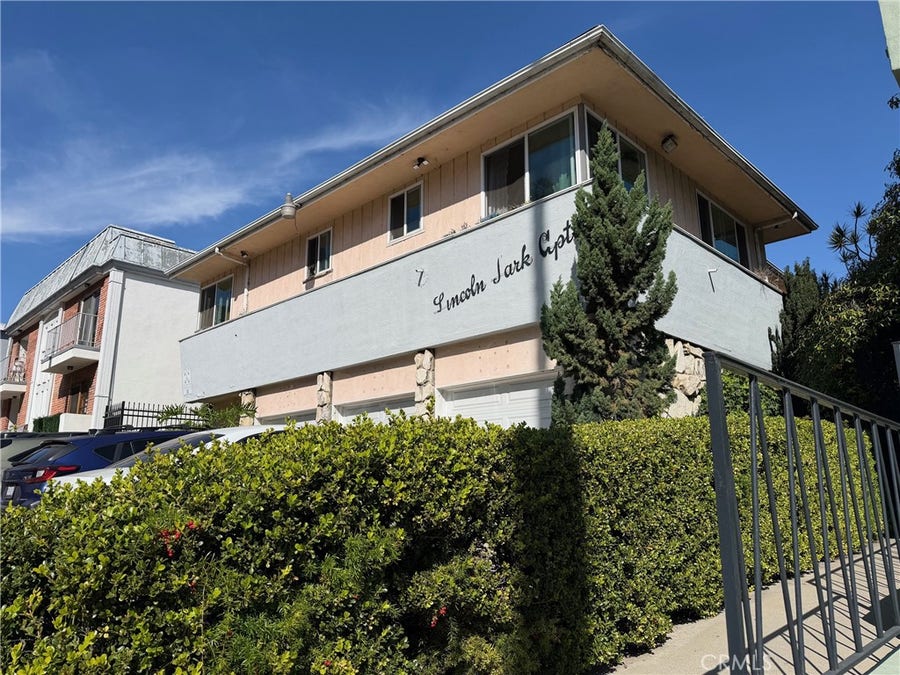 Property photo for 1129 Lincoln Boulevard, Santa Monica, CA