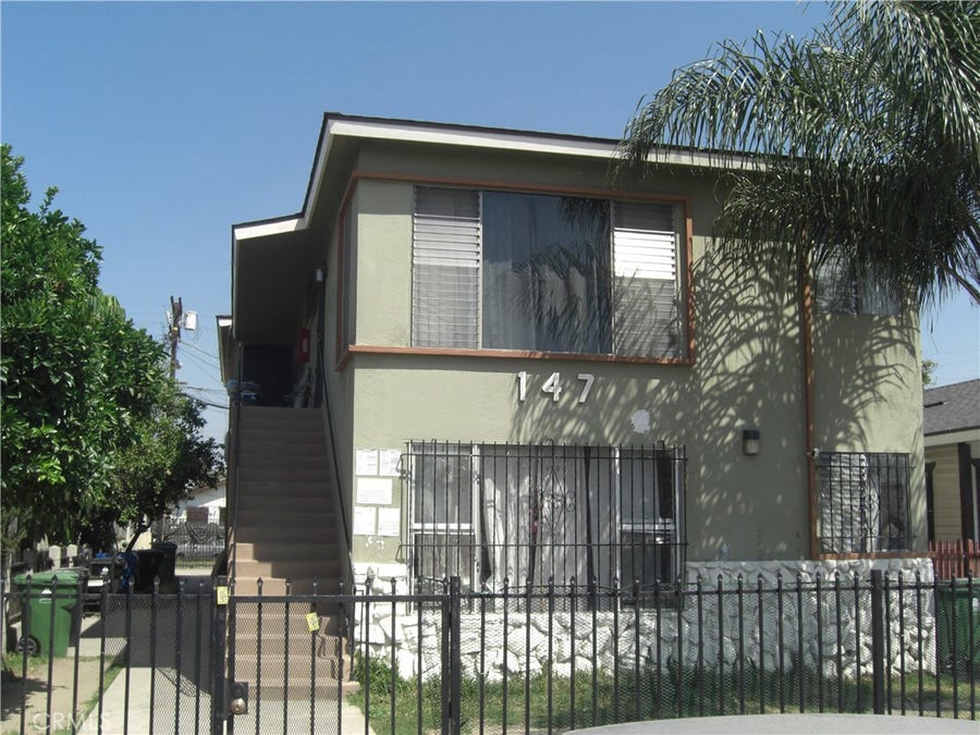 Property photo for 147 E 55th, Los Angeles, CA