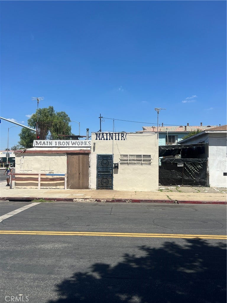 Property photo for 107 E 67th, Los Angeles, CA
