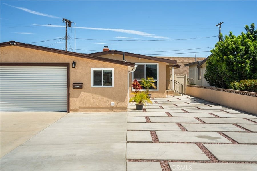 Property photo for 15420 Bonsallo Avenue, Gardena, CA
