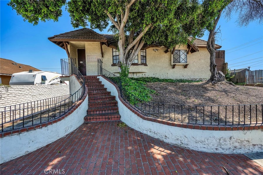 Property photo for 1316 W 166th St, Gardena, CA