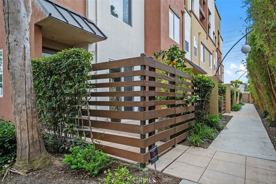 Property photo for 1608 W Artesia Square, Gardena, CA