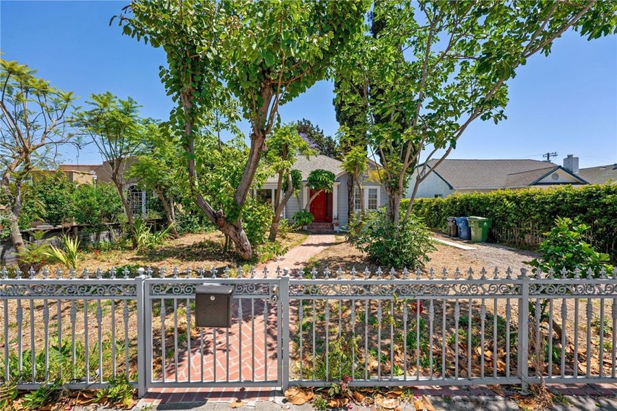 Property photo for 1106 S Victoria Avenue, Los Angeles, CA
