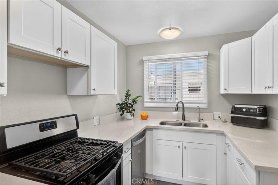 Property photo for 1057 E Appleton, #10, Long Beach, CA
