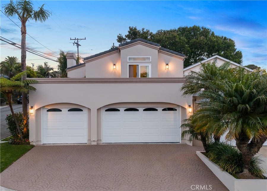Property photo for 3501 Maple Avenue, Manhattan Beach, CA