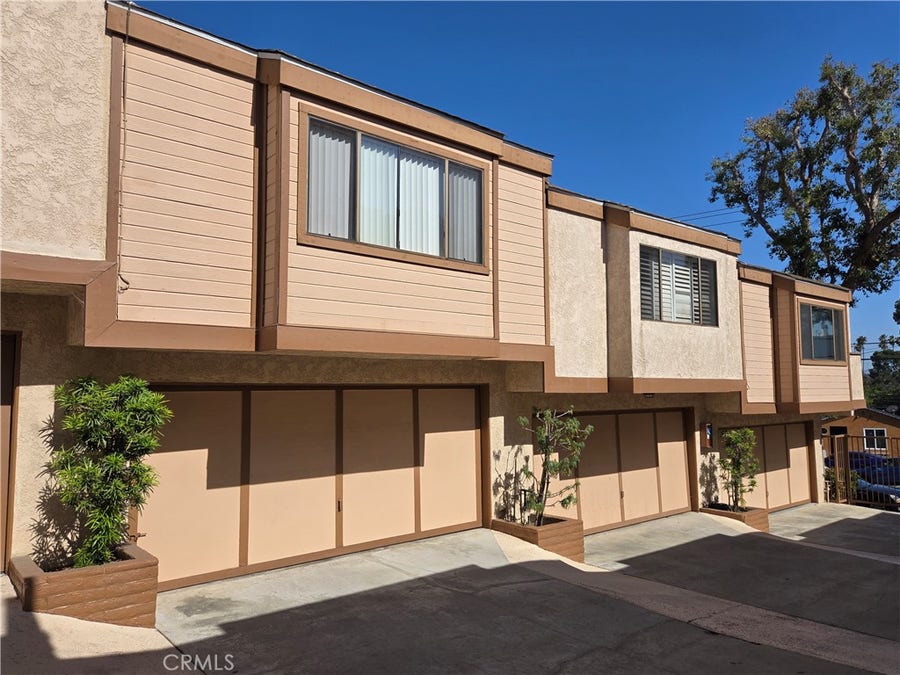 Property photo for 547 E Hazel Street, #12, Inglewood, CA