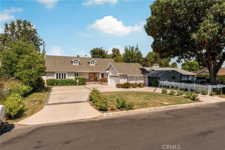 Property photo for 4981 Noeline Avenue, Encino, CA