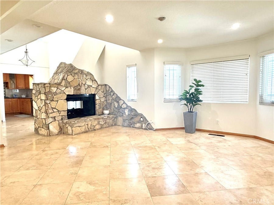 Property photo for 425 S Catalina Avenue, #4, Redondo Beach, CA