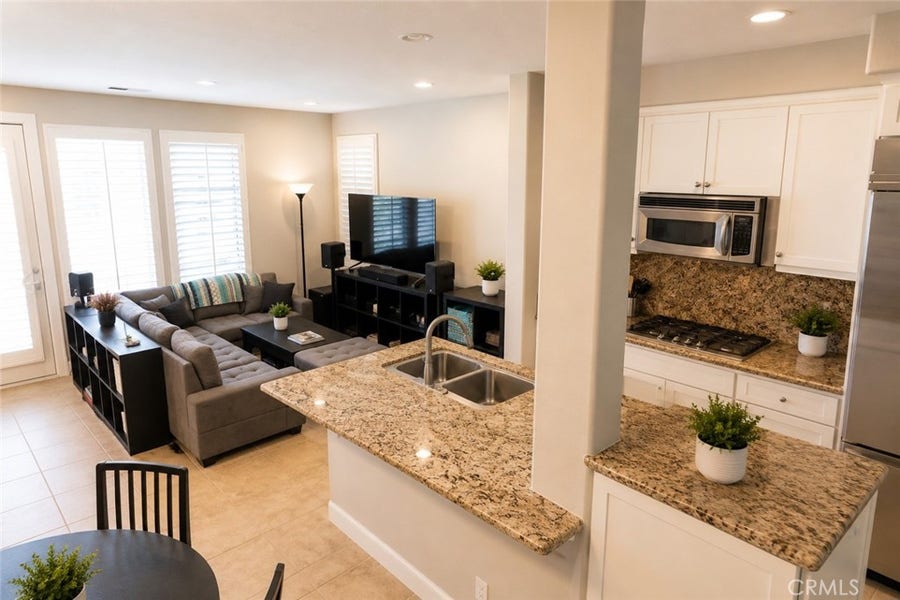 Property photo for 5511 W 149 Place, #9, Hawthorne, CA