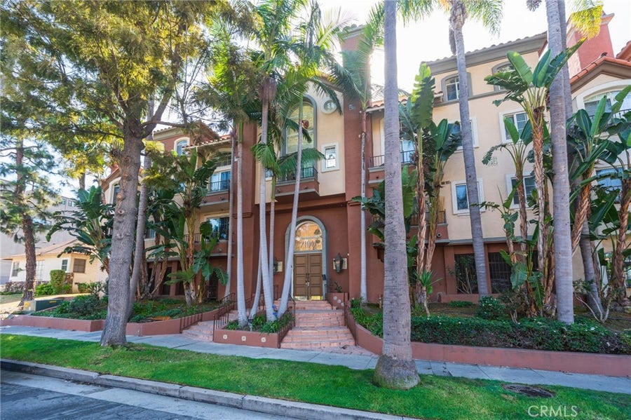 Property photo for 7100 La Tijera Boulevard, #D101, Los Angeles, CA