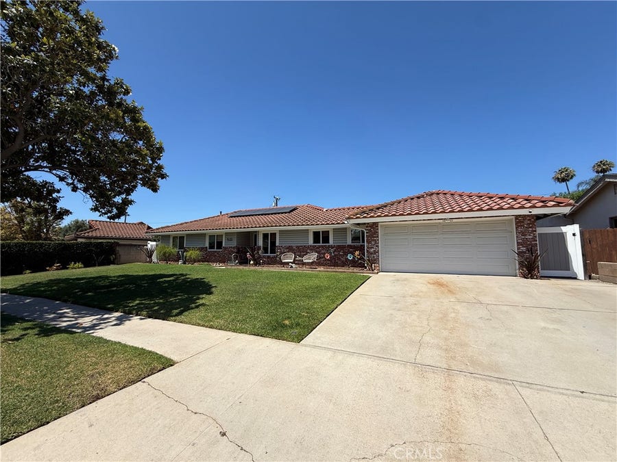 Property photo for 223 N Garsden, Covina, CA