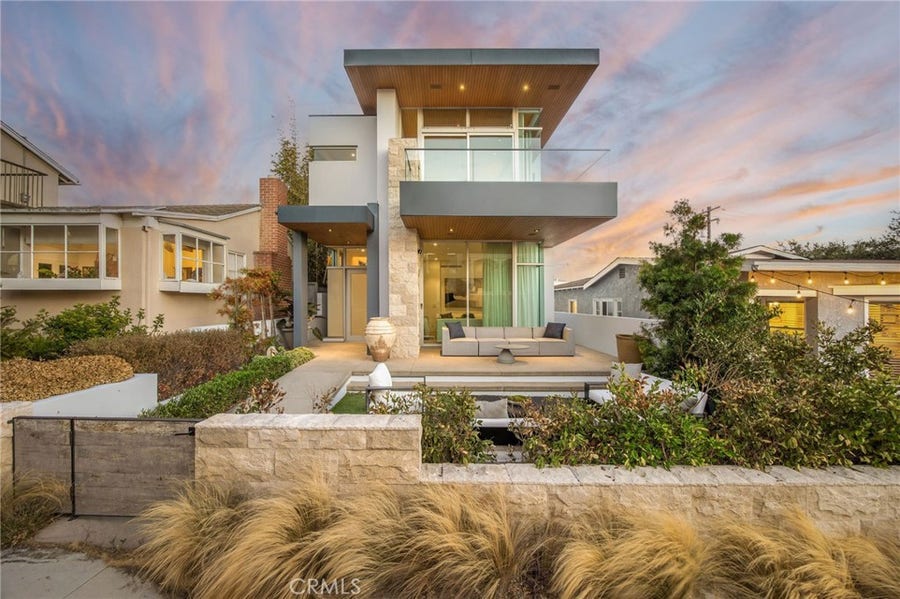 Property photo for 324 17th, Manhattan Beach, CA