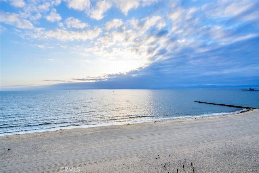 Property photo for 727 S Elvira Avenue, Redondo Beach, CA