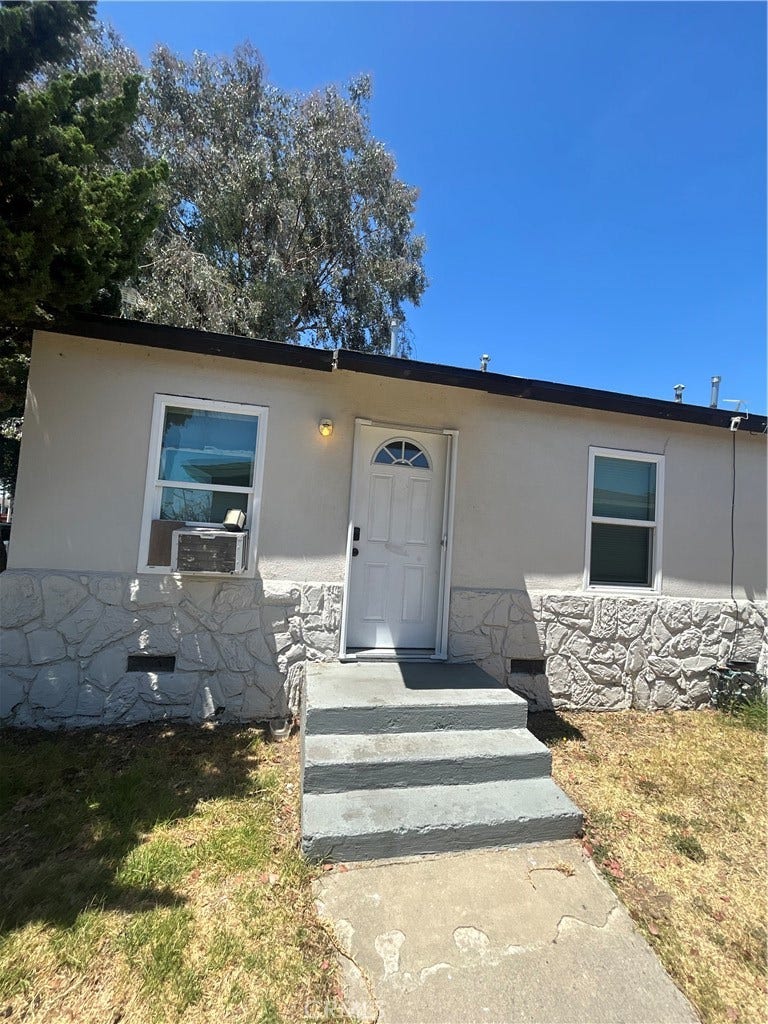 Property photo for 932 McDonald Avenue, Wilmington, CA