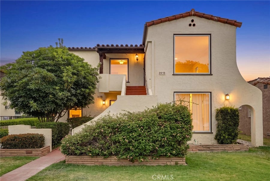 Property photo for 2250 Magnolia, Long Beach, CA