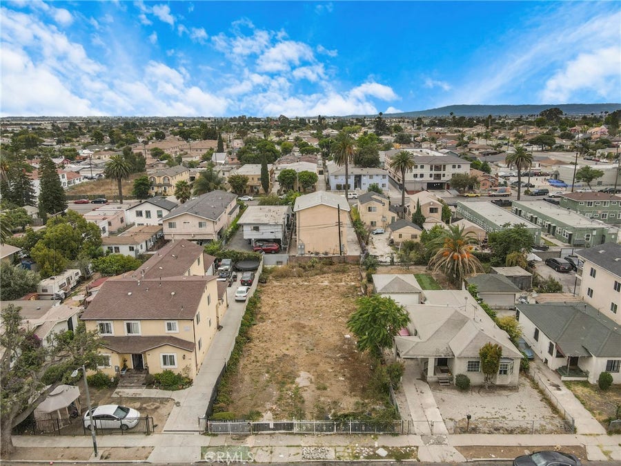 Property photo for 132 E 119th, Los Angeles, CA